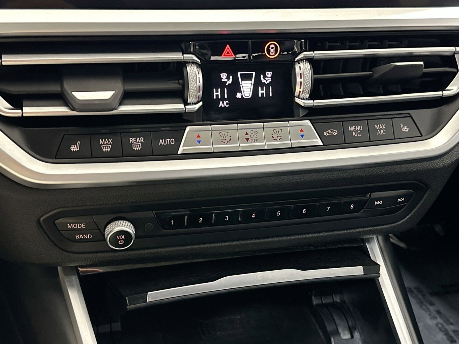 Used 2020 BMW 330i xDrive Sedan w/ Convenience Package image 27