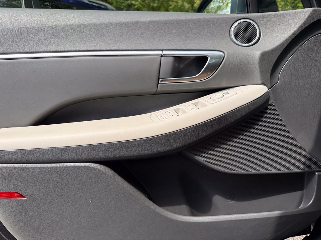Certified 2023 Hyundai Sonata SEL w/ Preferred Accessory Package FWD image 25
