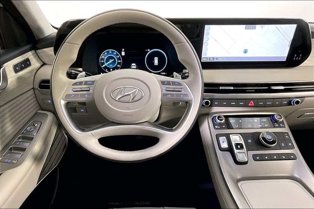 Used 2025 Hyundai Palisade Calligraphy image 7