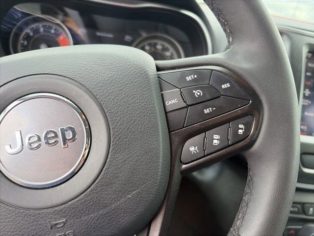 Used 2022 Jeep Cherokee Trailhawk w/ Sound & Nav Group AWD/4WD image 18