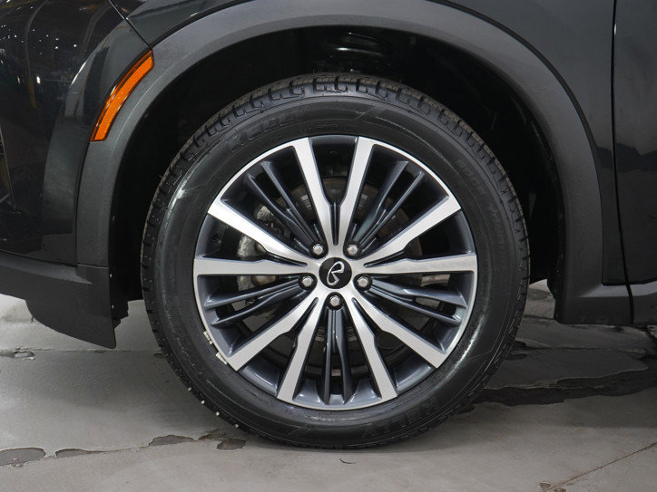 Used 2024 INFINITI QX60 Sensory image 34