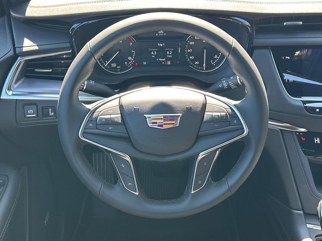 New 2026 Cadillac XT5 Luxury w/ LPO, Floor Liner Package image 23