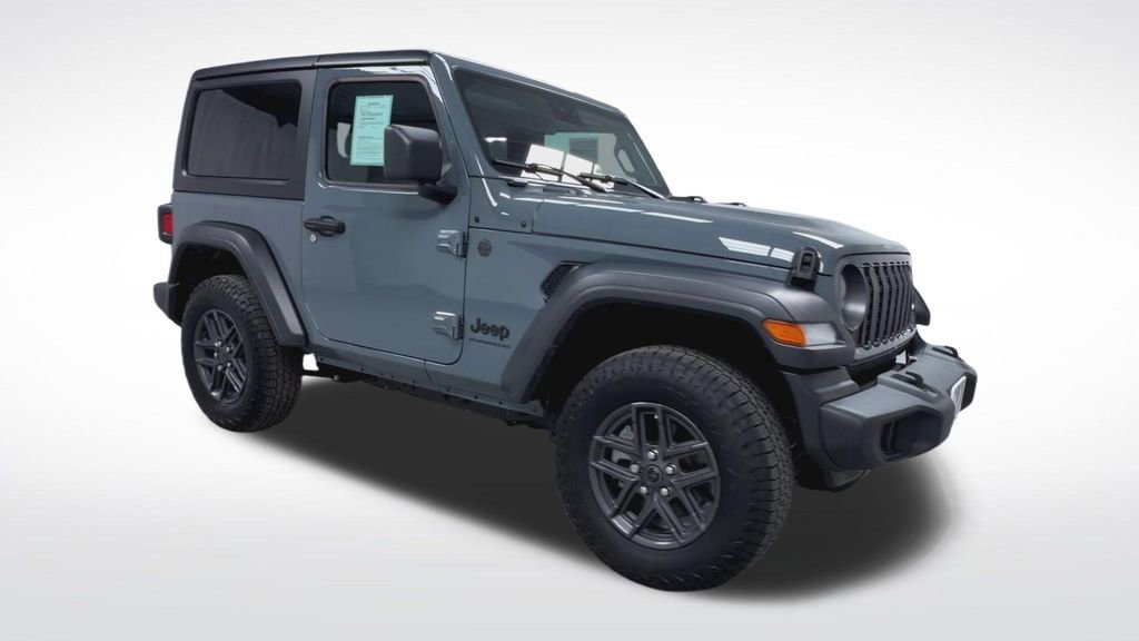 Used 2025 Jeep Wrangler Sport image 16