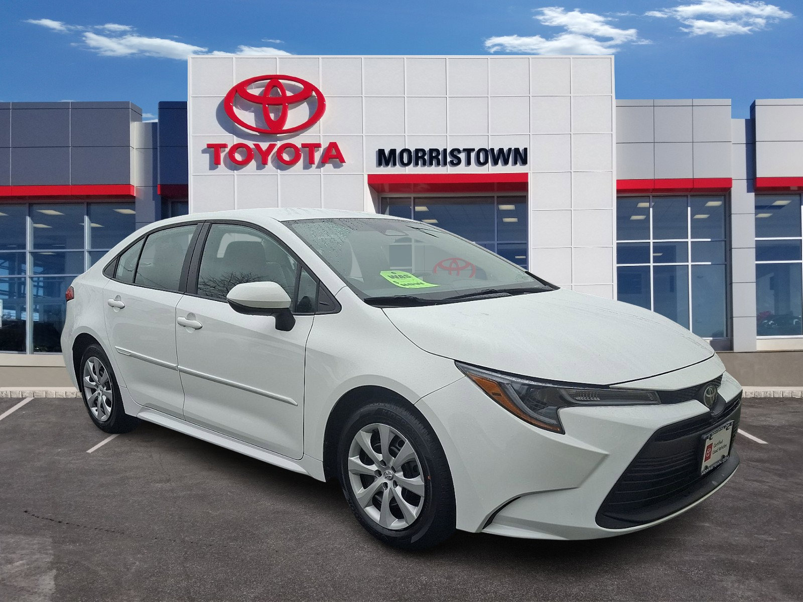 Certified 2023 Toyota Corolla LE image 1
