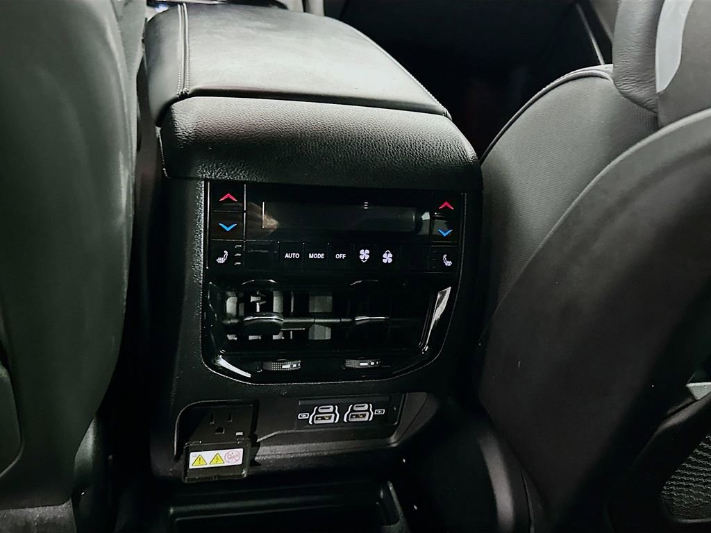 Certified 2023 Jeep Grand Cherokee L Overland w/ Luxury Tech Group IV image 36