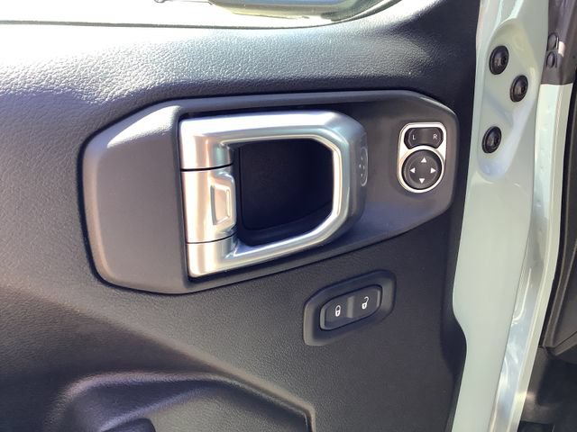 Used 2024 Jeep Wrangler Unlimited AWD/4WD image 10