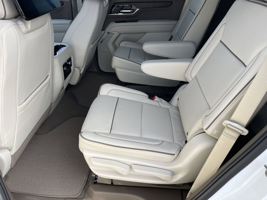 New 2026 GMC Yukon Denali w/ Denali Reserve Package image 26