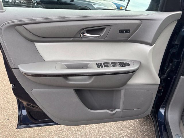 Used 2017 GMC Acadia Limited SLT AWD/4WD image 8