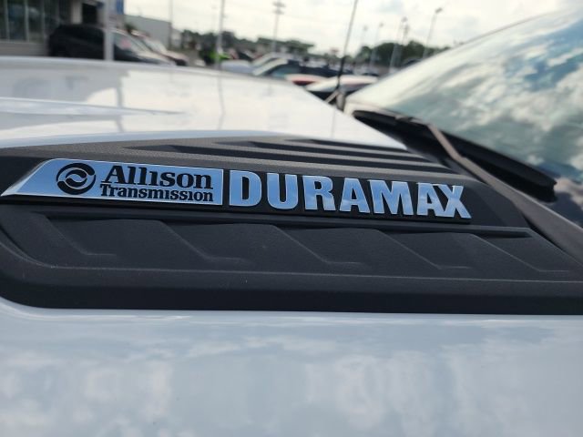 Used 2021 Chevrolet Silverado 3500 LT w/ Convenience Package AWD/4WD image 2