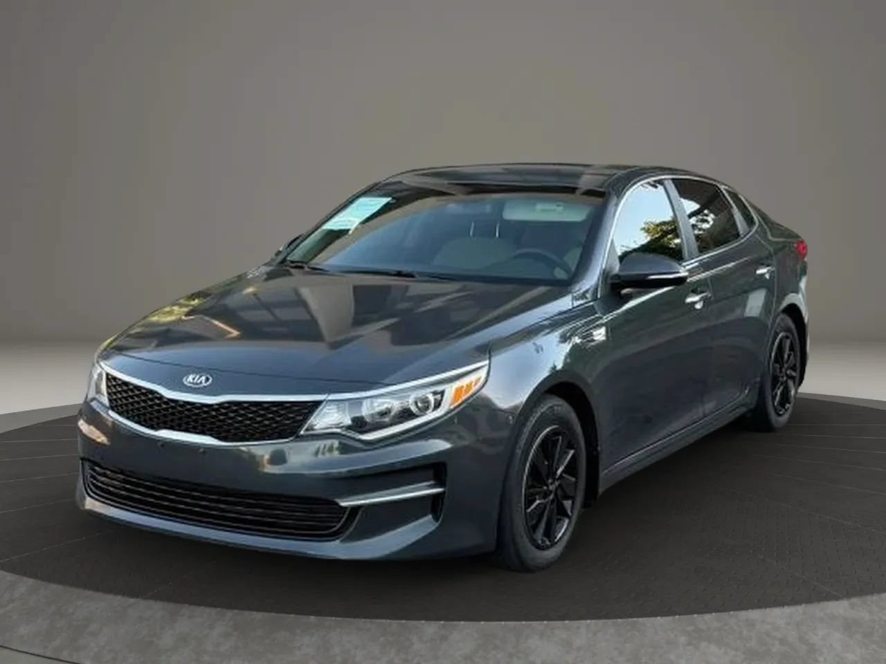 Used 2016 Kia Optima LX FWD image 1