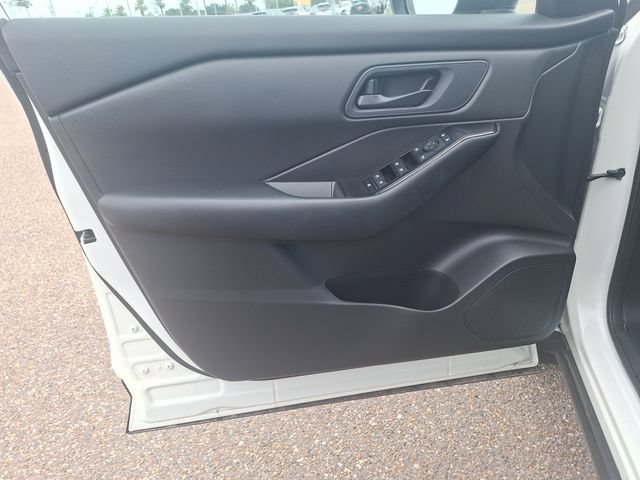 Certified 2025 Nissan Rogue S AWD/4WD image 11