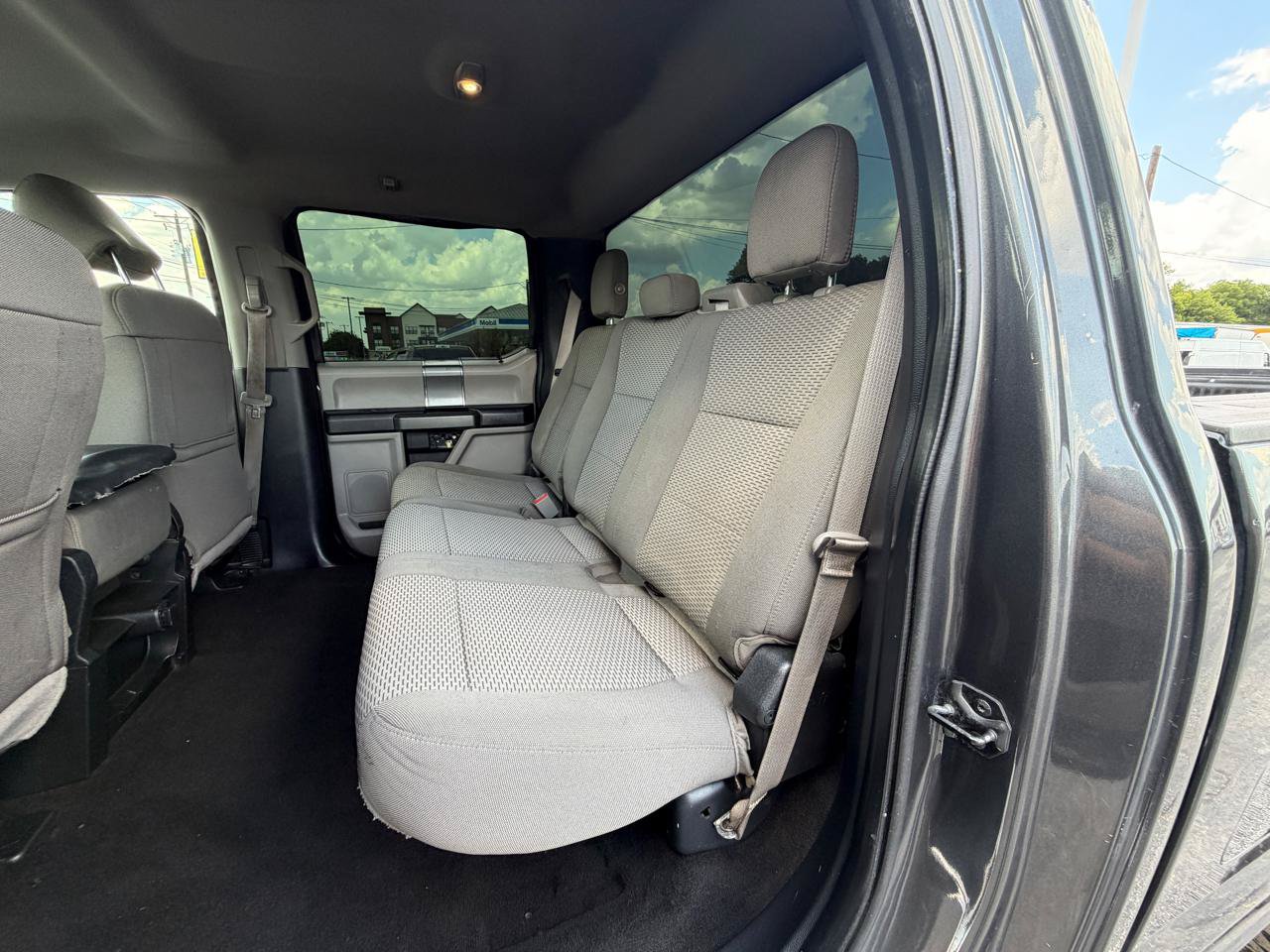 Used 2018 Ford F350 XLT w/ XLT Premium Package AWD/4WD image 12