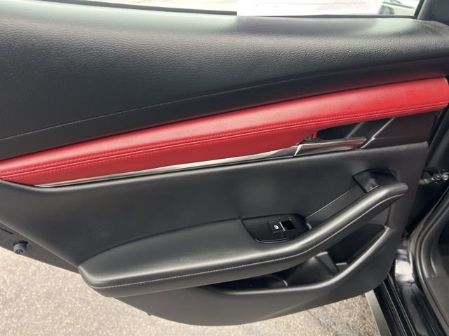 Used 2024 MAZDA MAZDA3 s image 30
