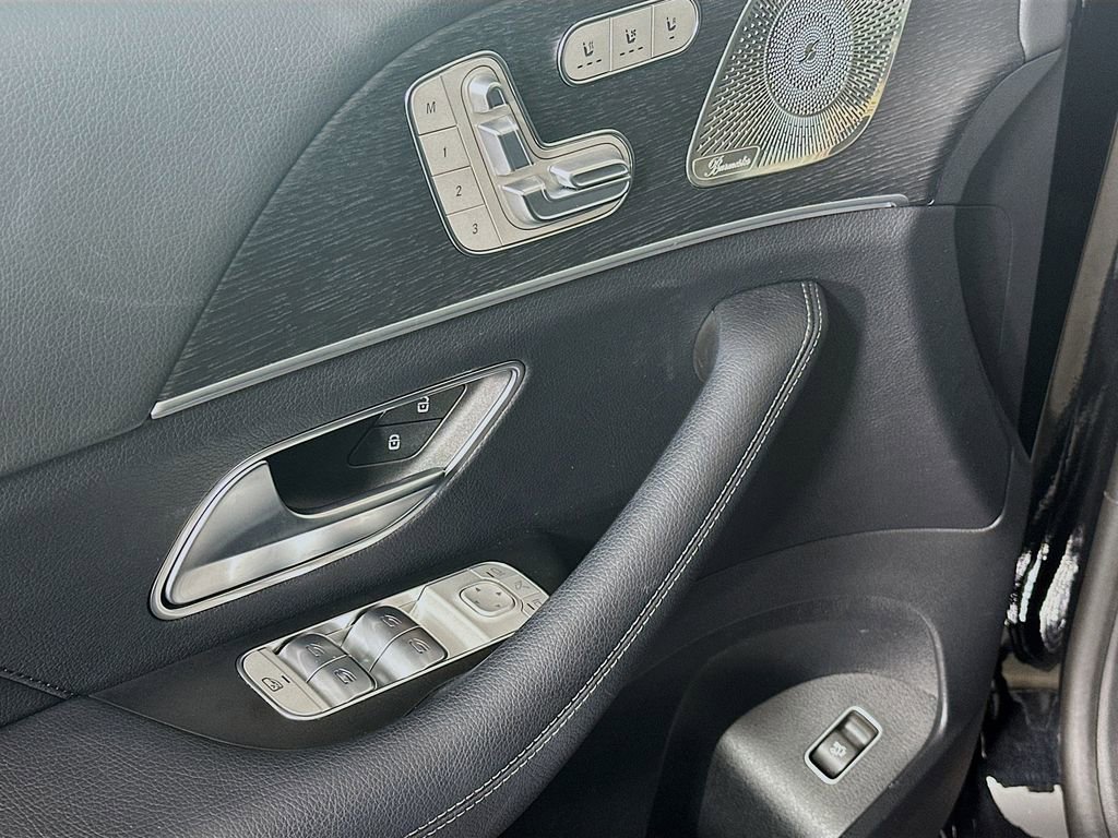 Used 2024 Mercedes-Benz GLS 450 4MATIC image 20