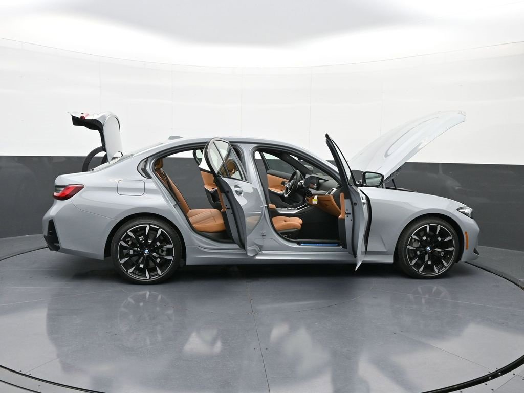 New 2025 BMW 330i xDrive Sedan w/ M Sport Package image 47