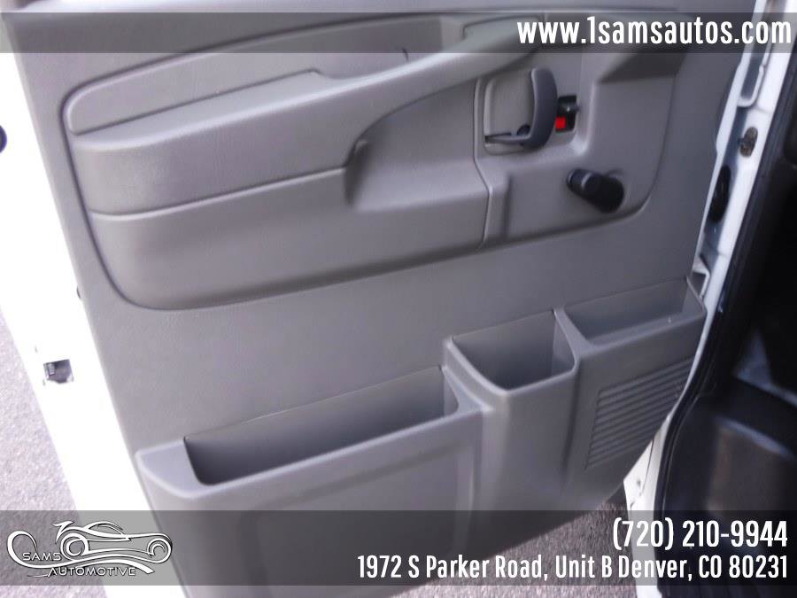 Used 2009 Chevrolet Express 1500 AWD 1500 135 image 32