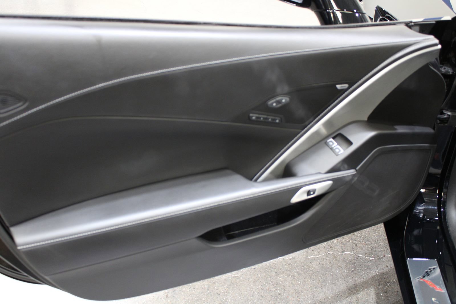 Used 2014 Chevrolet Corvette Stingray Convertible w/ 3LT Preferred Equipment Group RWD image 25