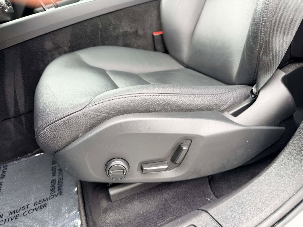 Used 2023 Volvo XC60 B5 Plus w/ Climate Package AWD/4WD image 19