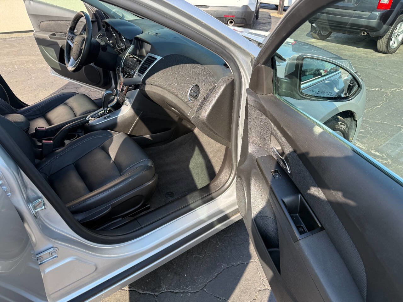 Used 2014 Chevrolet Cruze LTZ w/ Enhanced Safety Package FWD image 15