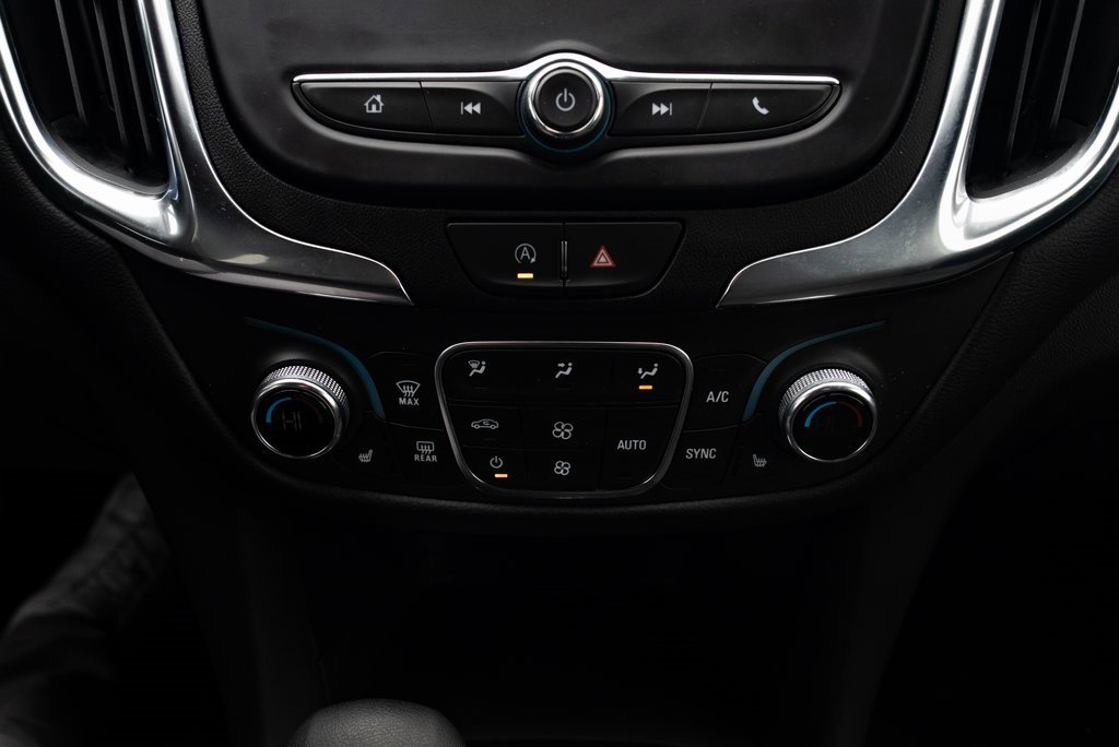 Used 2023 Chevrolet Equinox LT w/ Driver Convenience Package image 17