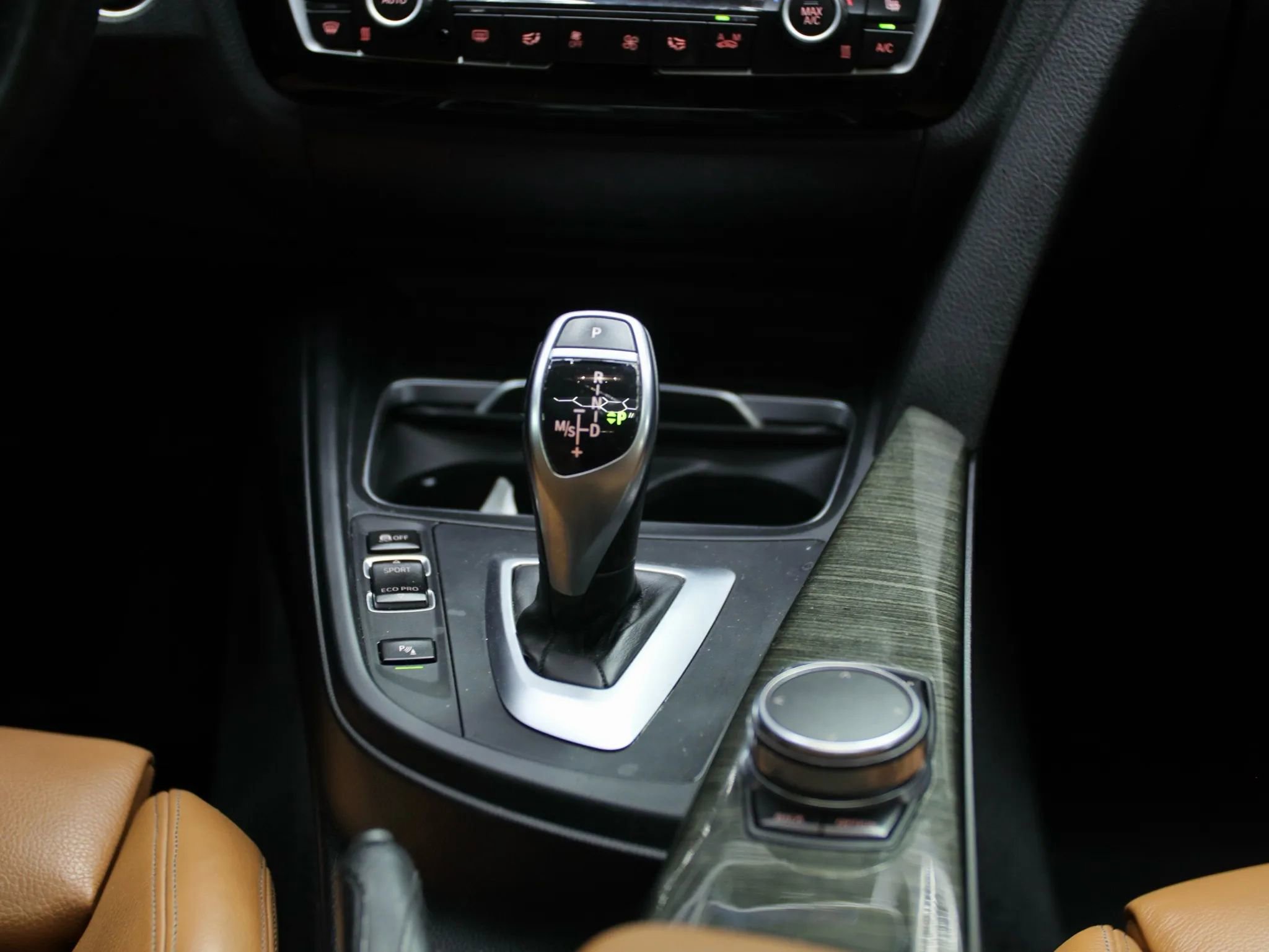 Used 2018 BMW 330i xDrive Sedan w/ M Sport Package image 33