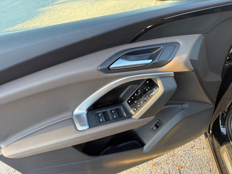 Certified 2025 Audi Q5 Premium w/ Convenience Package image 32