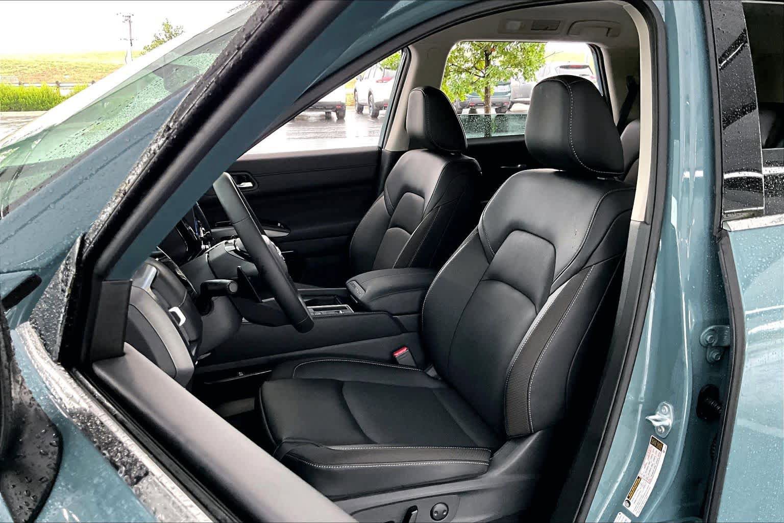 New 2026 Nissan Pathfinder SL FWD image 9