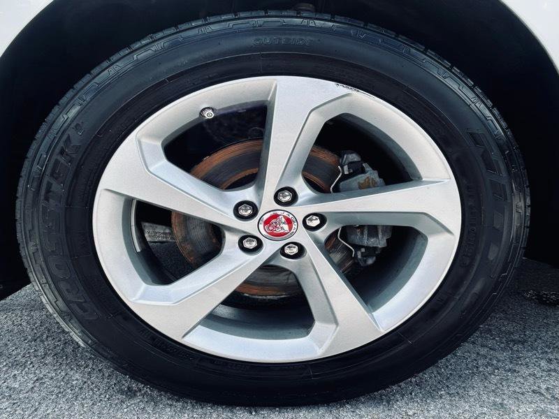 Used 2020 Jaguar F-PACE Premium AWD/4WD image 21