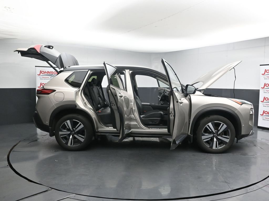 Used 2023 Nissan Rogue Platinum w/ Platinum Premium Package AWD/4WD image 44
