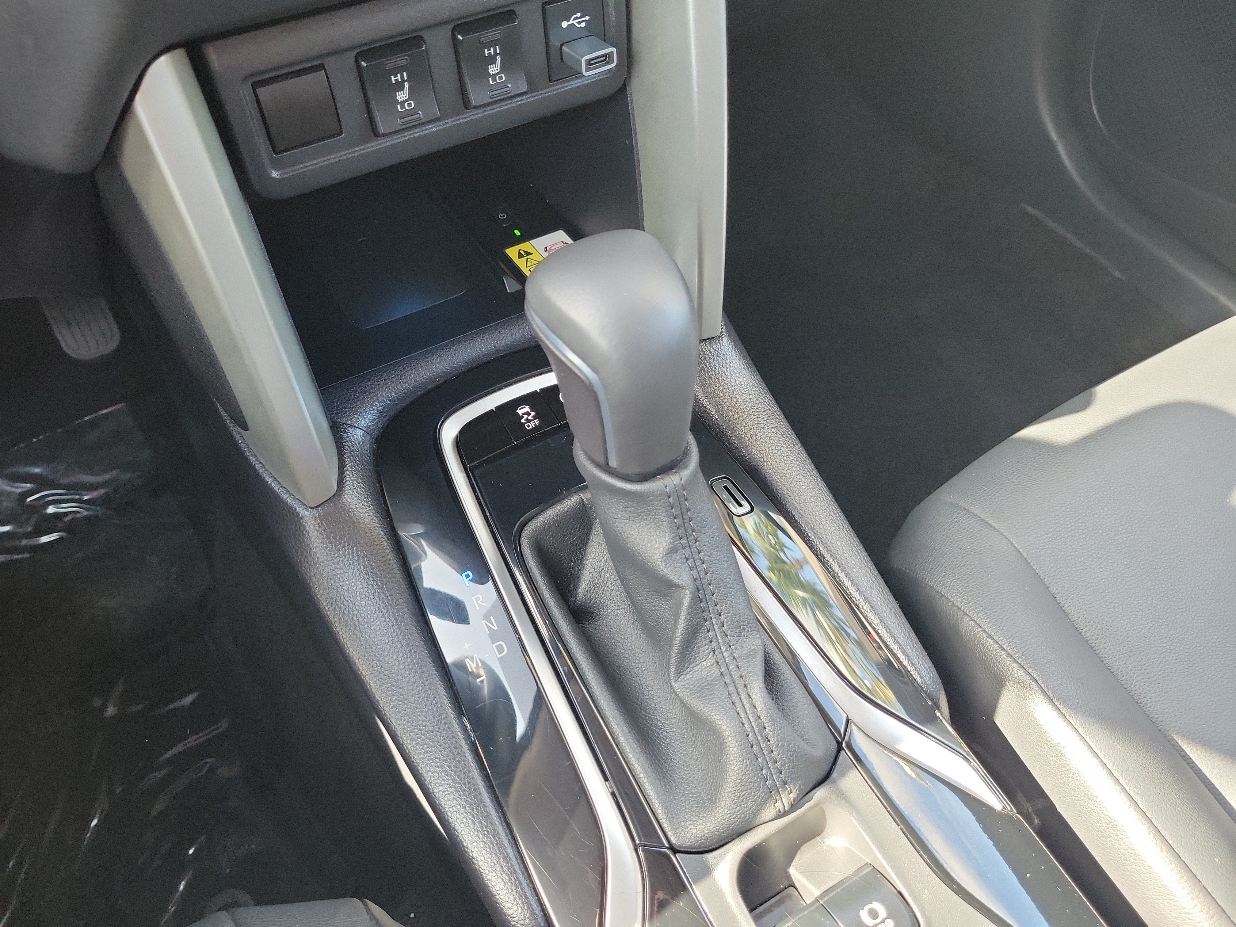 Used 2022 Toyota Corolla Cross XLE FWD image 28