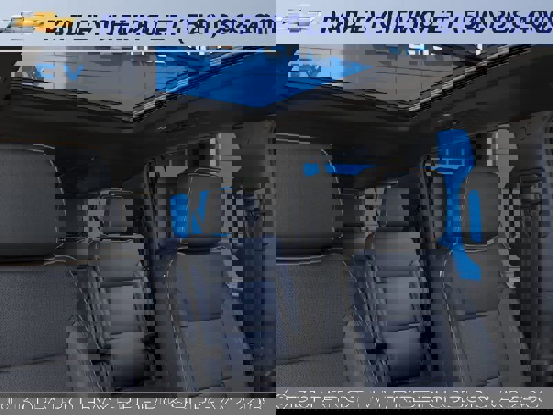 New 2025 Chevrolet Suburban Premier image 24