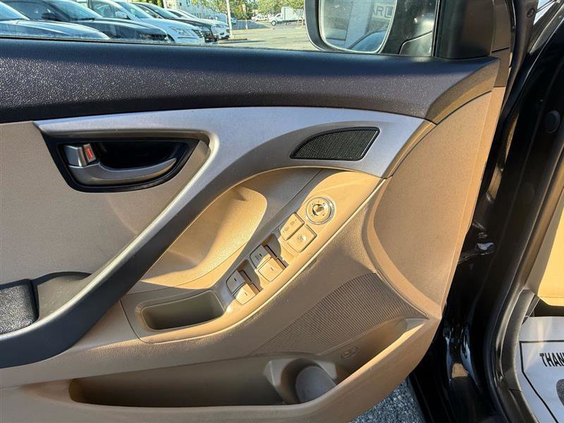 Used 2013 Hyundai Elantra GLS FWD image 17