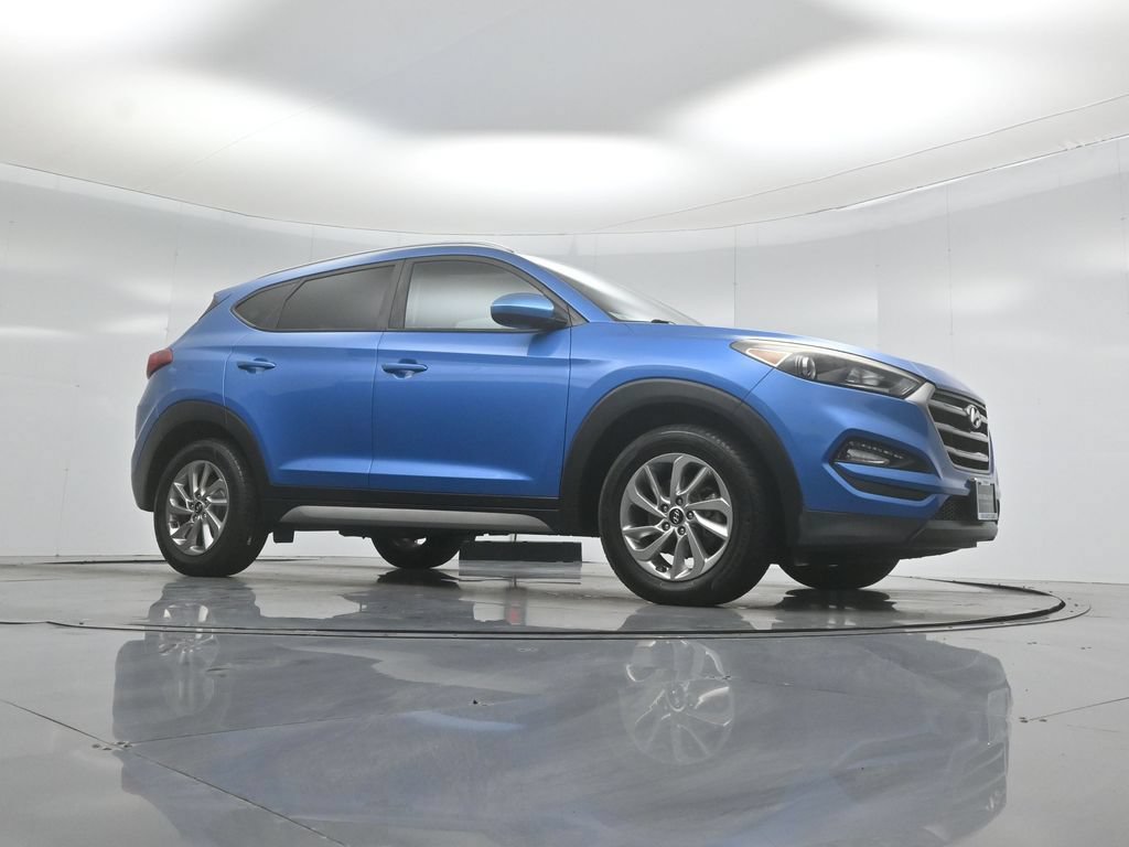 Used 2017 Hyundai Tucson SE w/ SE Popular Package 02 FWD image 4