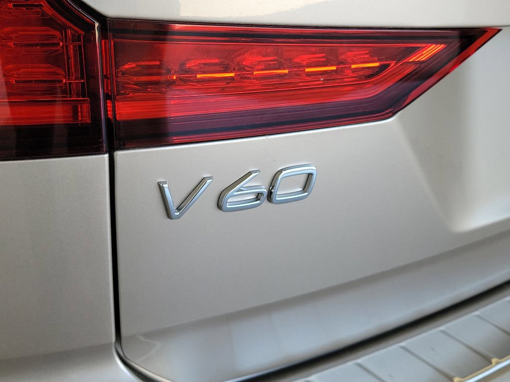 New 2026 Volvo V60 B5 Cross Country Ultra w/ Protection Package Premier AWD/4WD image 9