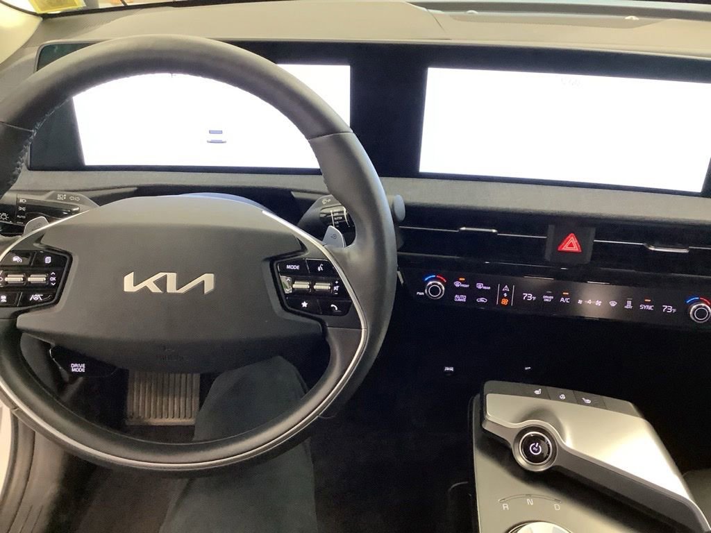 Certified 2024 Kia EV6 Light AWD/4WD image 16
