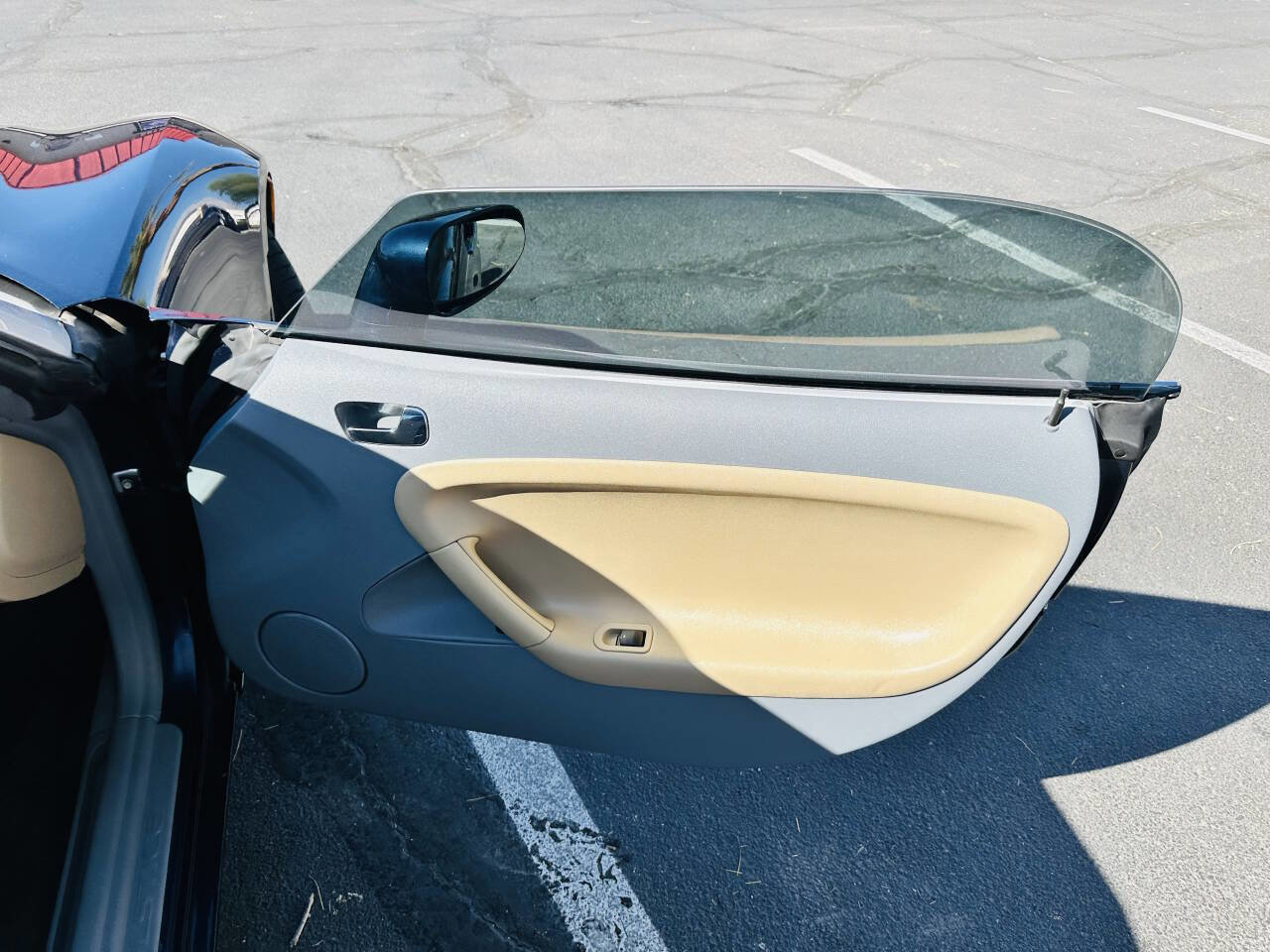 Used 2006 Pontiac Solstice Convertible w/ Premium Package RWD image 19