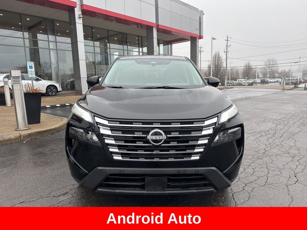 Used 2025 Nissan Rogue SV image 10