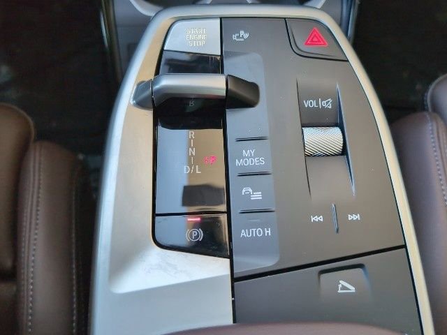 Used 2025 BMW X1 xDrive28i w/ Technology Package image 17