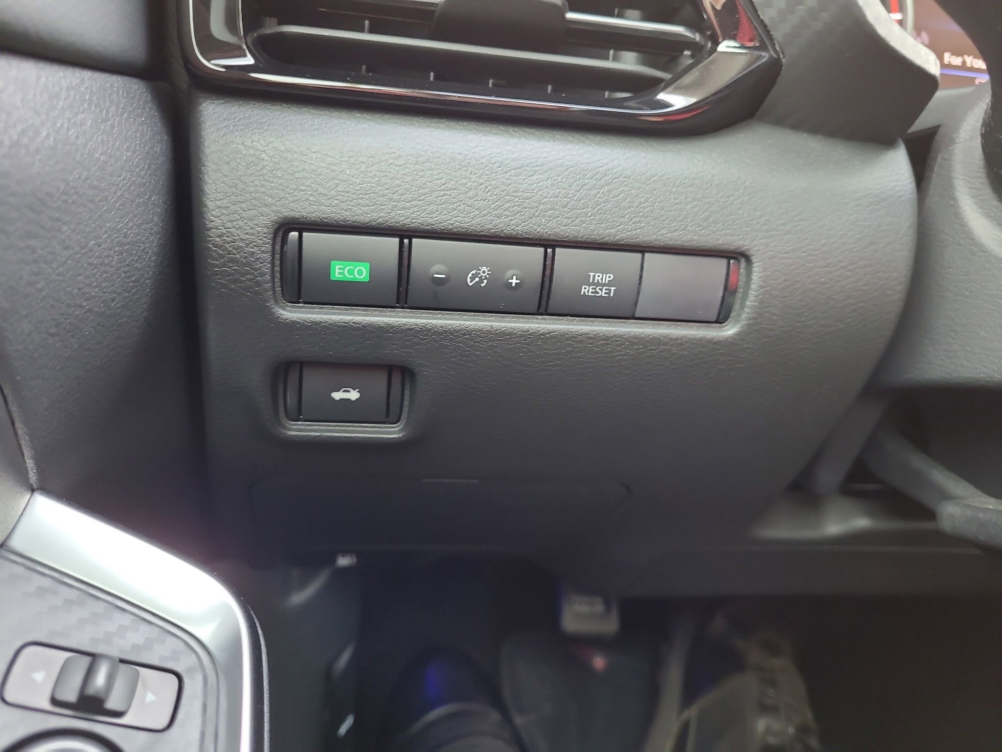 Used 2024 Nissan Sentra SR w/ SR Premium Package image 18