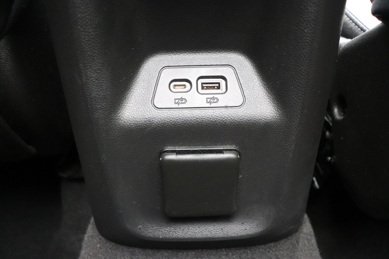 Used 2022 Buick Envision Avenir w/ Technology Package II image 24