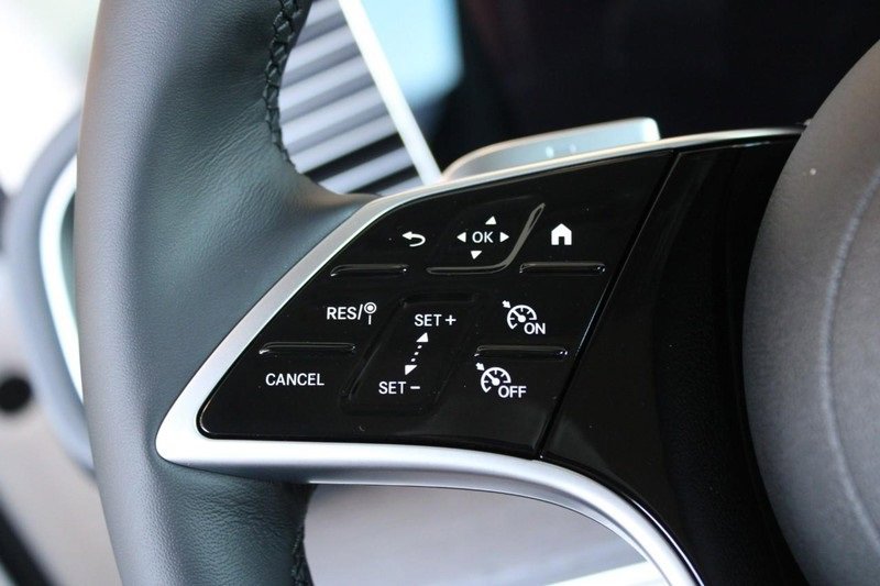 New 2025 Mercedes-Benz GLE 450e 4MATIC image 10