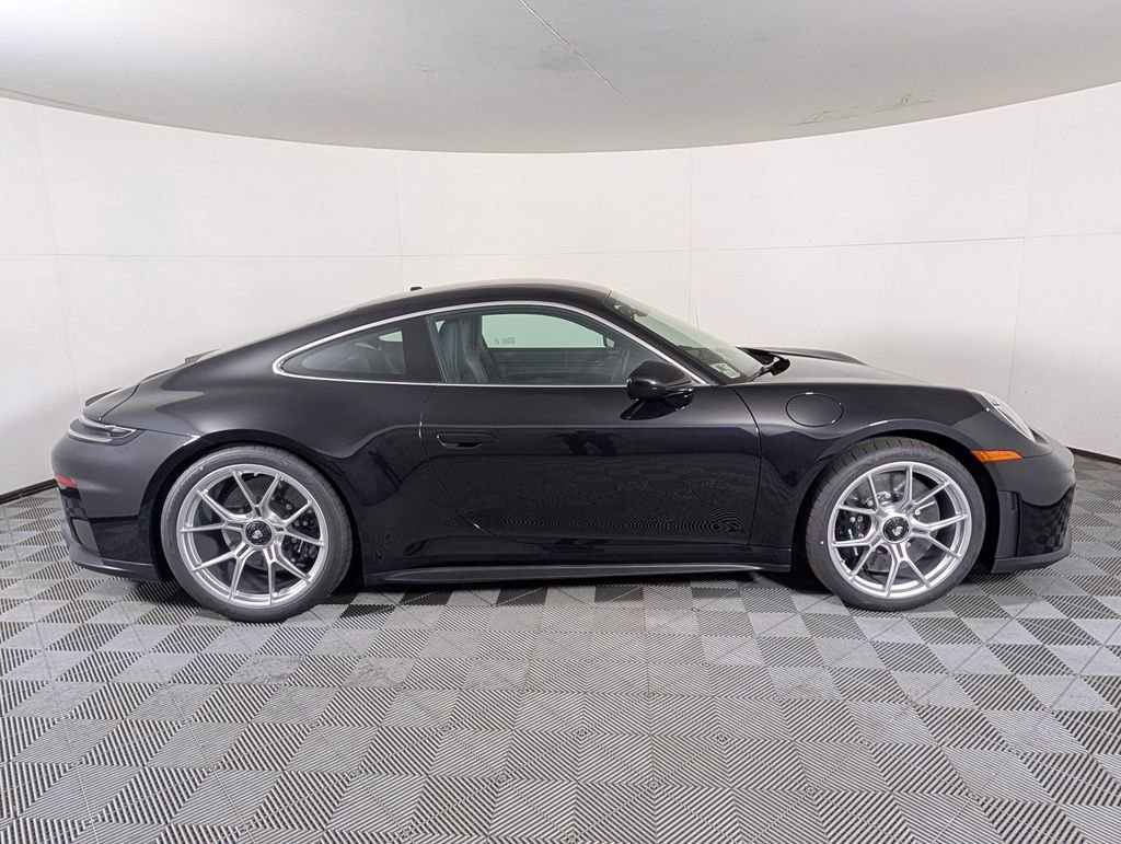 Certified 2026 Porsche 911 GT3 RWD image 8