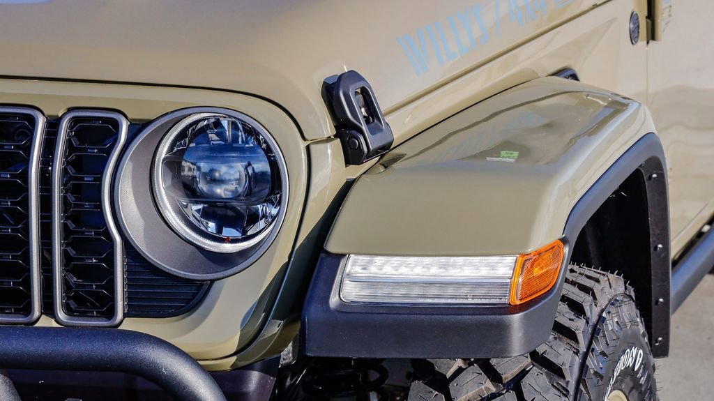 New 2026 Jeep Gladiator Willys AWD/4WD image 5