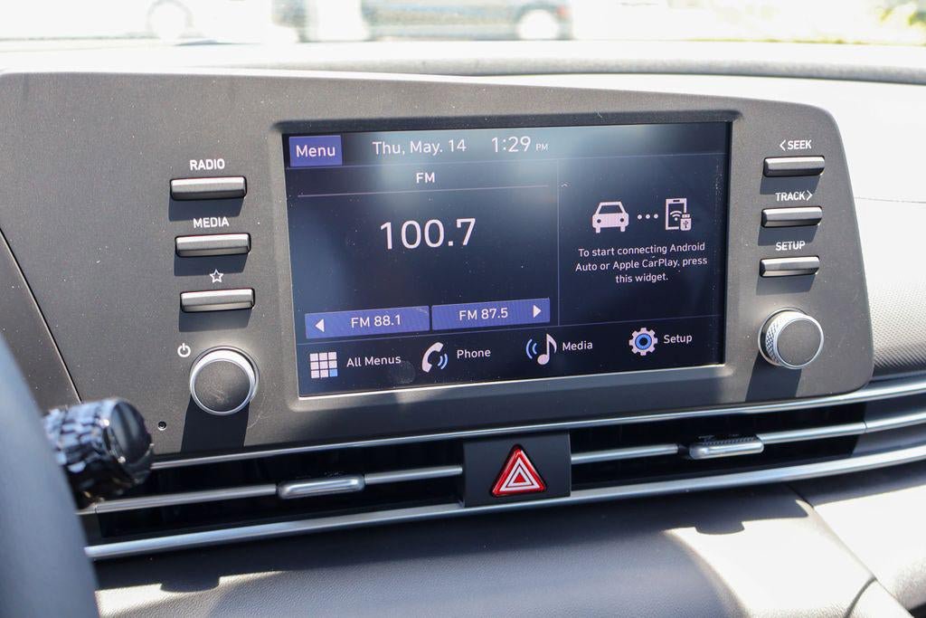 New 2026 Hyundai Elantra SE w/ Cargo Package FWD image 3