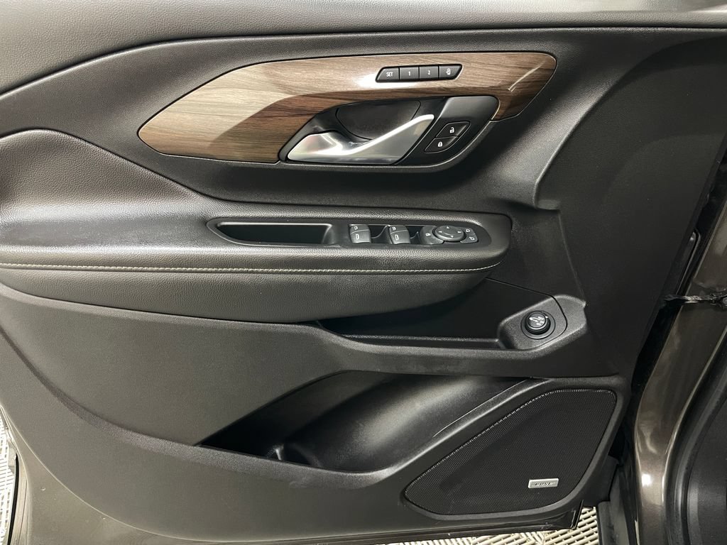 Used 2019 GMC Terrain Denali w/ Advanced Safety Package AWD/4WD image 26