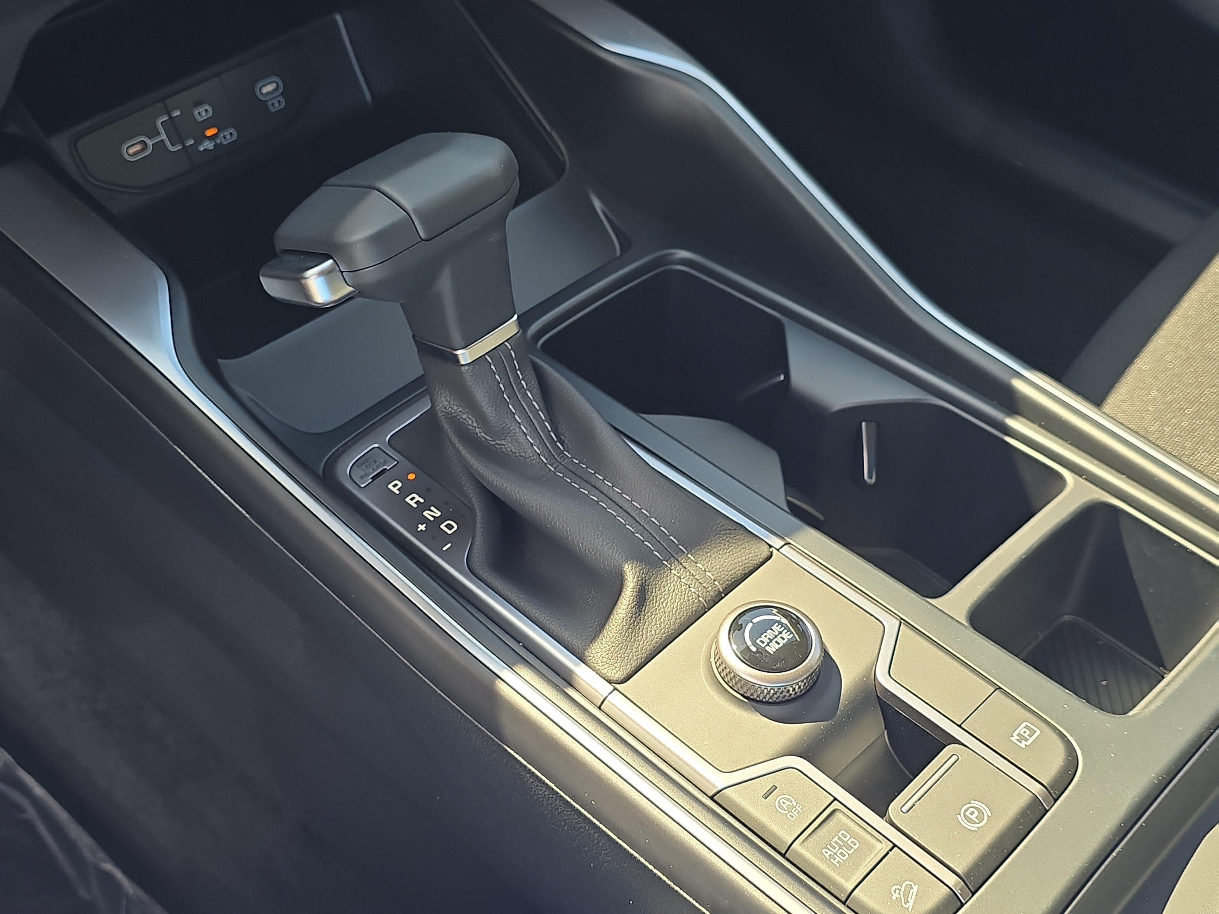 New 2026 Kia Sorento LX FWD image 25