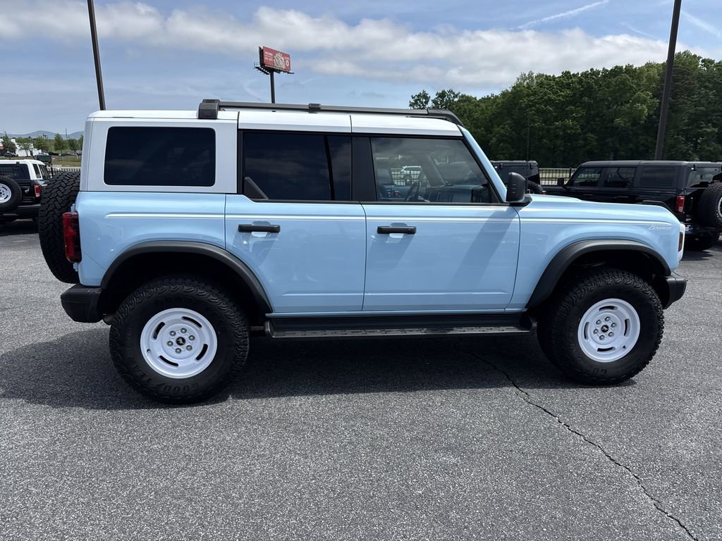 Used 2025 Ford Bronco Heritage Edition AWD/4WD image 8