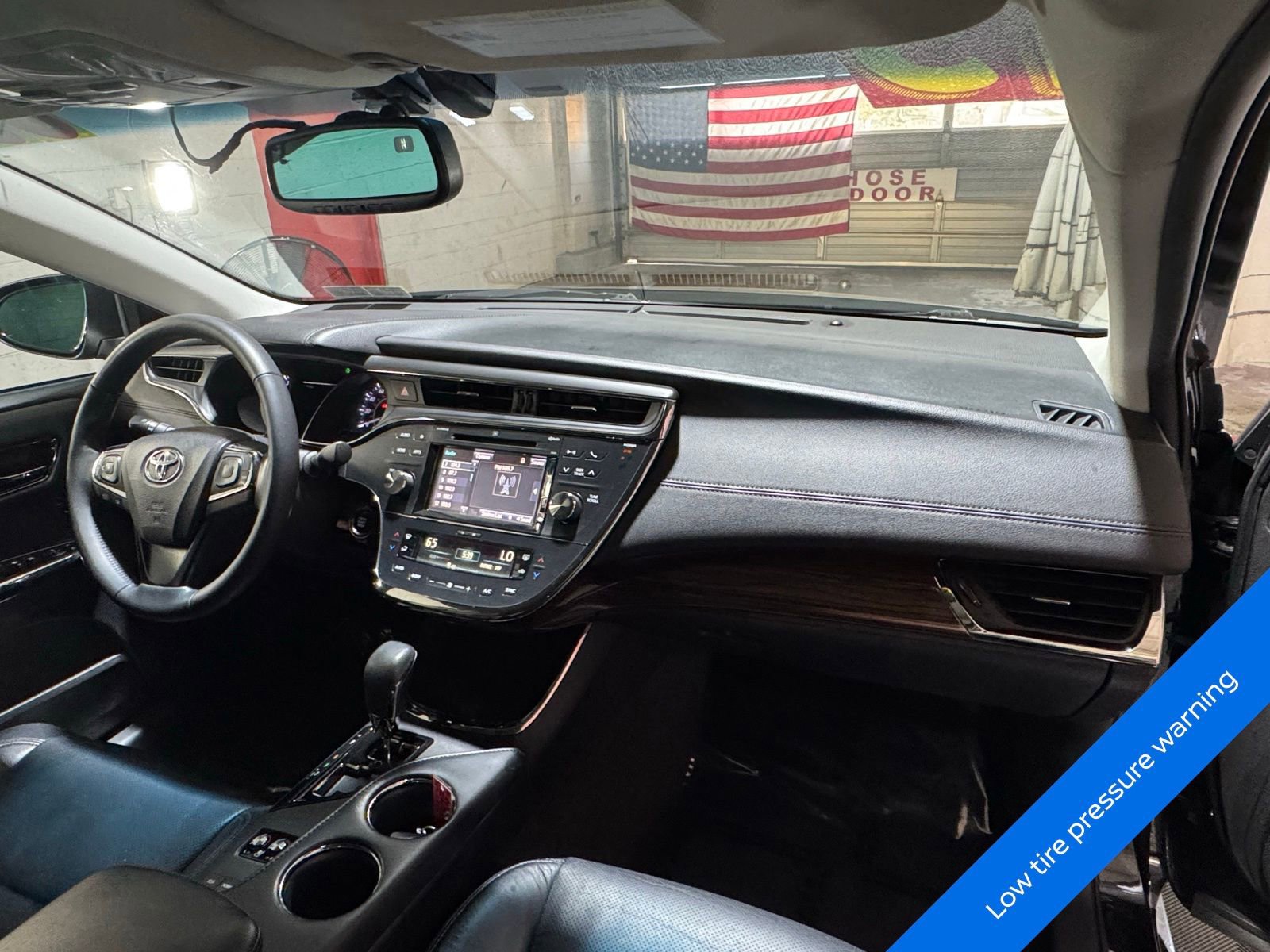 Used 2015 Toyota Avalon Limited image 13