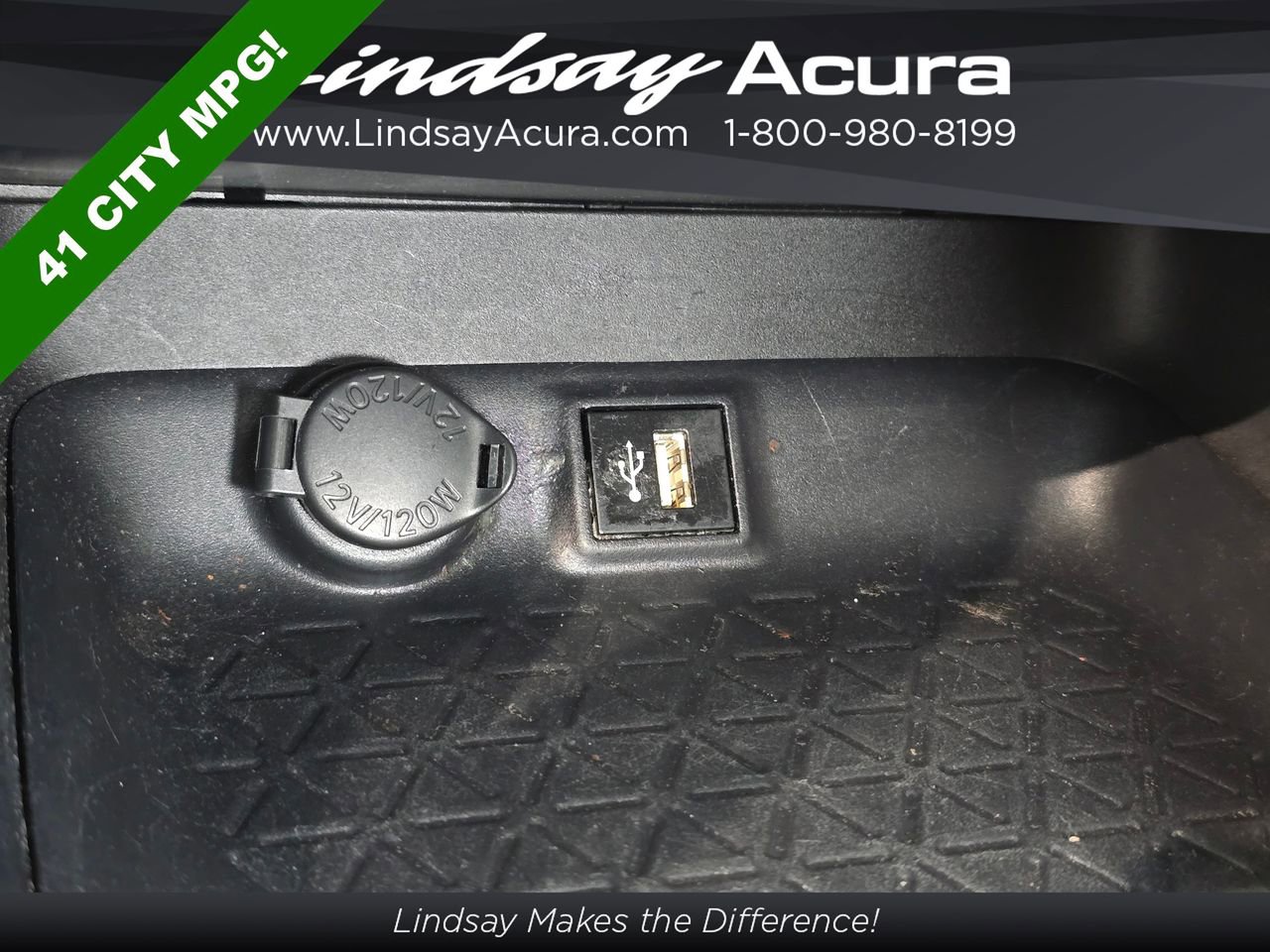 Used 2025 Toyota RAV4 XLE image 21