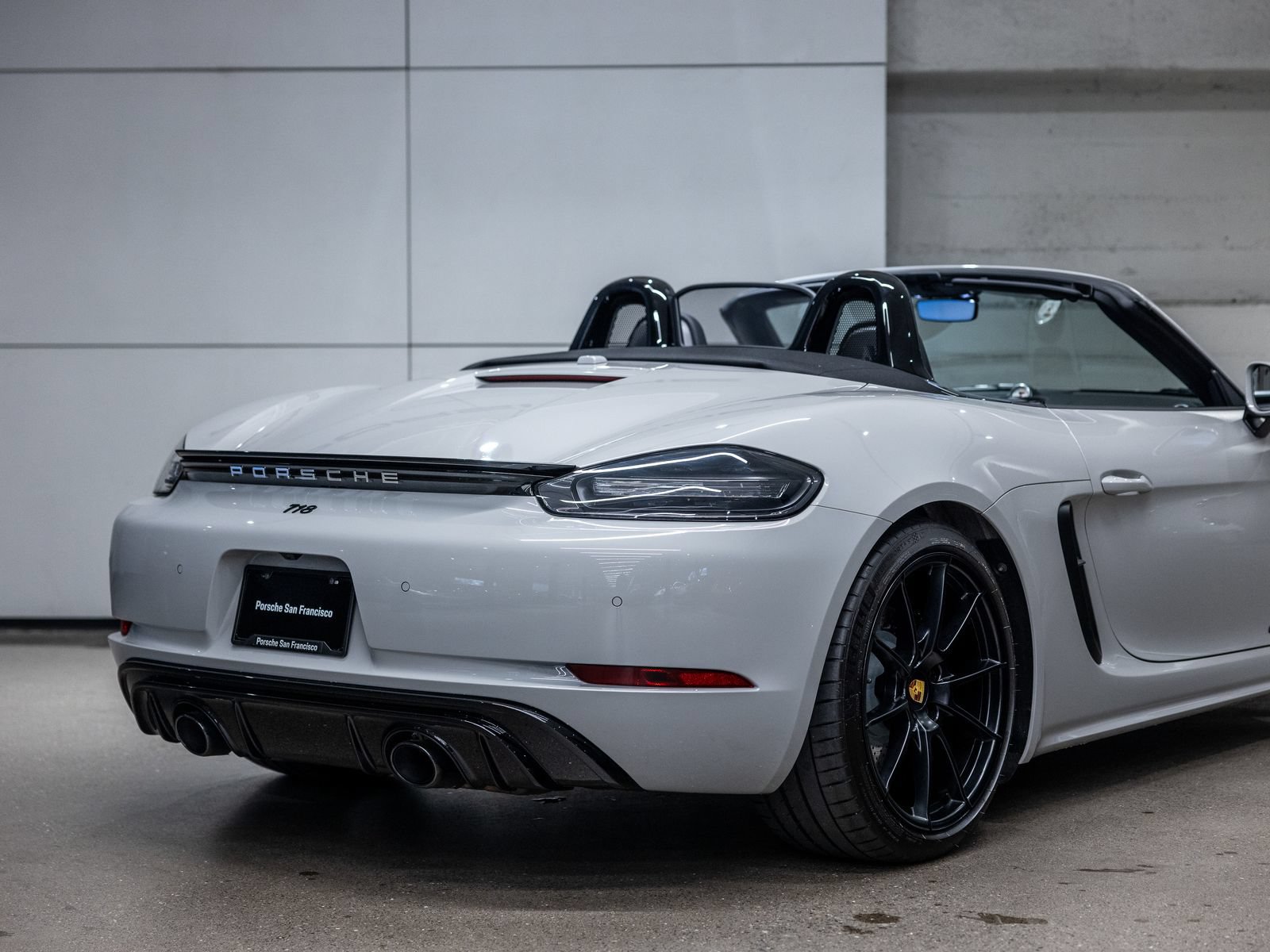Certified 2025 Porsche 718 Boxster GTS RWD image 27